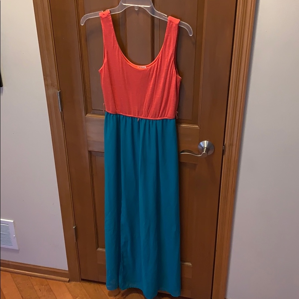 Maxi dress